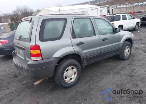 2005 Ford Escape Xls из США, поврежденный, VIN 1FMYU02ZX5KB12931